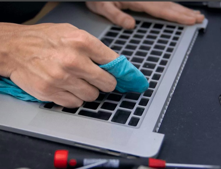 Ремонт ноутбука после залития Спасская метро Спб